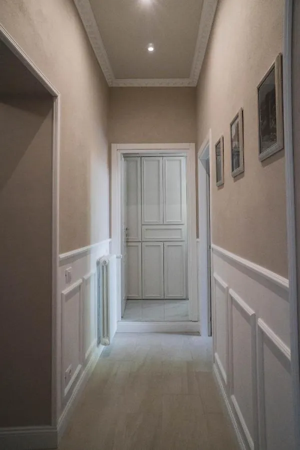Belvedere Luxury Apartment, View On The Lucca Walls
